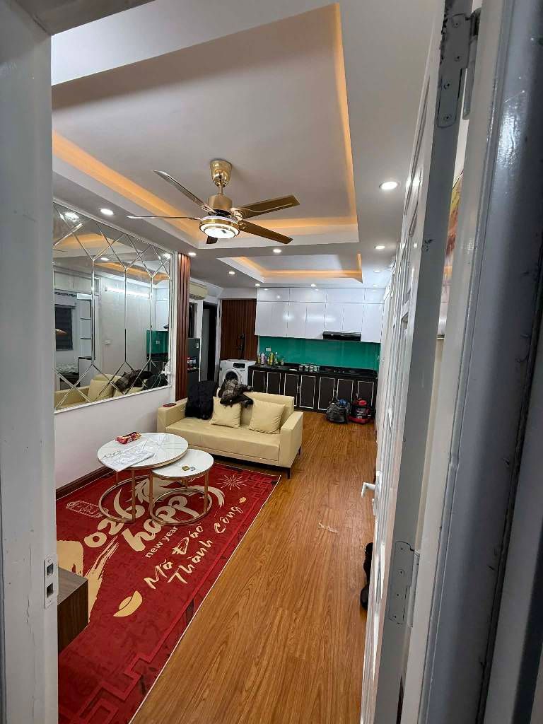 Bán nhà Đường Láng - diện tích 40m2 3 tầng - Căn hộ ccmn 2 ngủ, full nội thất - giá 2,29 tỷ