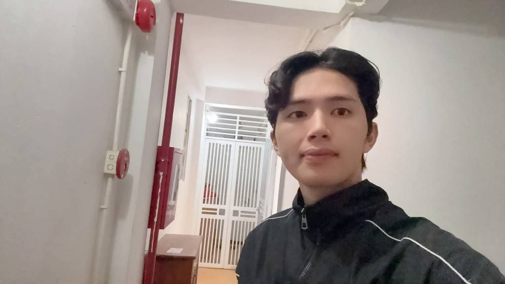 Bán nhà Đường Láng - diện tích 40m2 3 tầng - Căn hộ ccmn 2 ngủ, full nội thất - giá 2,29 tỷ