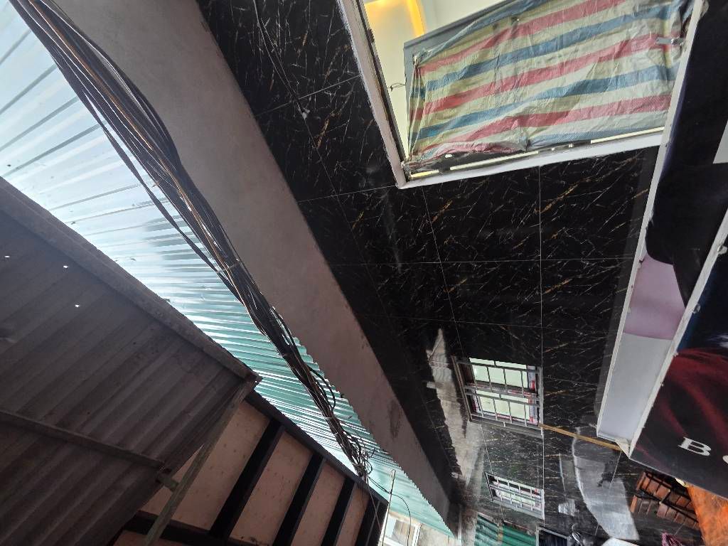 Bán nhà Nguyễn Xiển - diện tích 45,6m2 2 tầng - nhà chưa đánh số - giá 2,5 tỷ