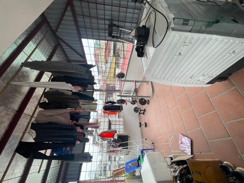 Bán nhà Định Công - diện tích 32,4m2 3 tầng - Lô góc 2 thoáng - giá 2,98 tỷ