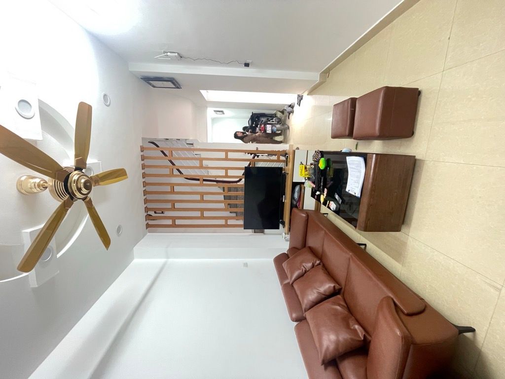 Bán nhà Định Công - diện tích 32,4m2 3 tầng - Lô góc 2 thoáng - giá 2,98 tỷ