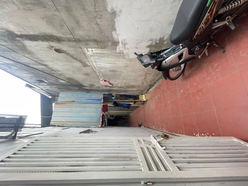 Bán nhà Định Công - diện tích 32,4m2 3 tầng - Lô góc 2 thoáng - giá 2,98 tỷ