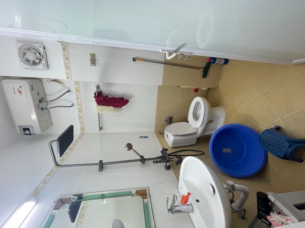 Bán nhà Định Công - diện tích 32,4m2 3 tầng - Lô góc 2 thoáng - giá 2,98 tỷ