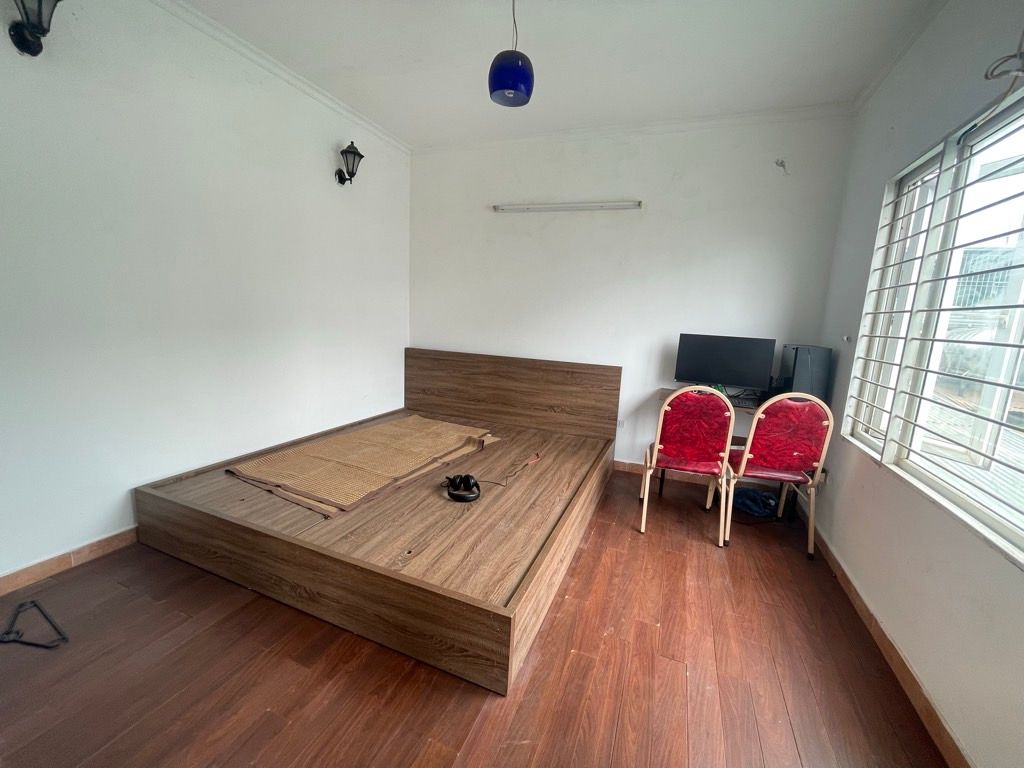 Bán nhà Định Công - diện tích 32,4m2 3 tầng - Lô góc 2 thoáng - giá 2,98 tỷ