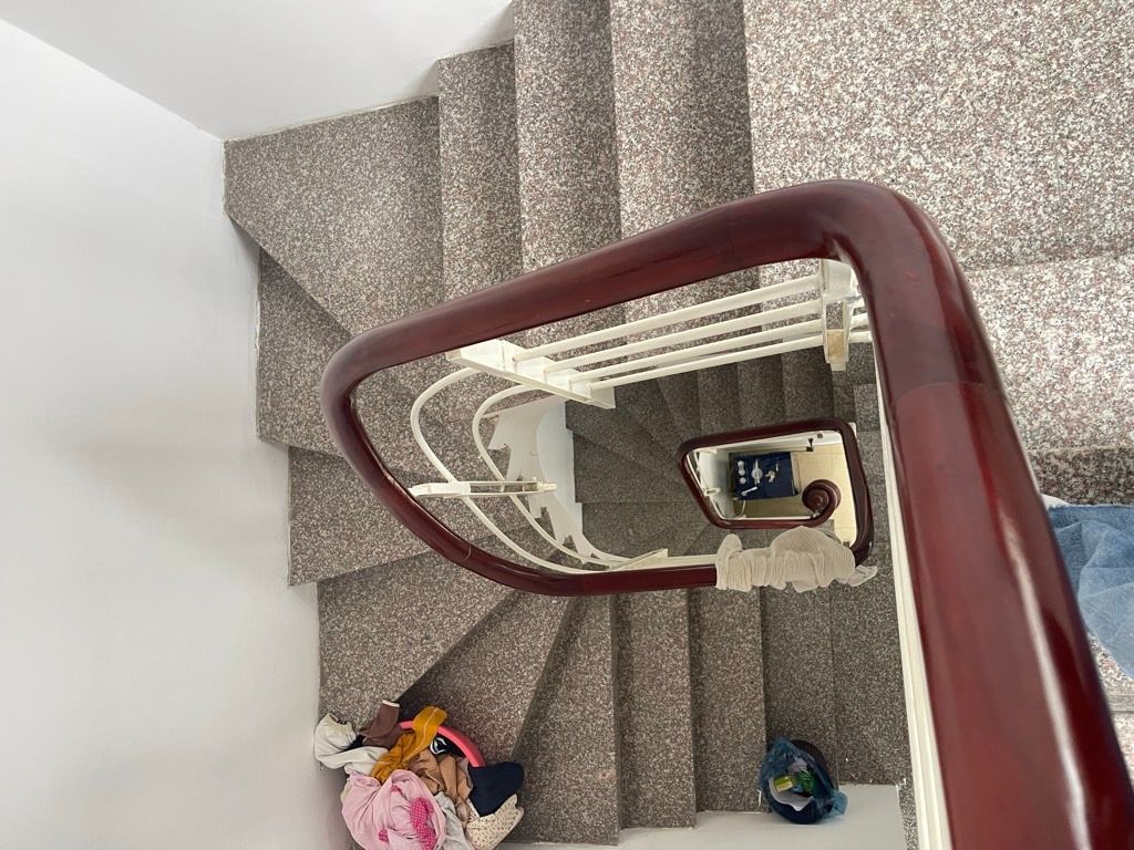 Bán nhà Định Công - diện tích 32,4m2 3 tầng - Lô góc 2 thoáng - giá 2,98 tỷ