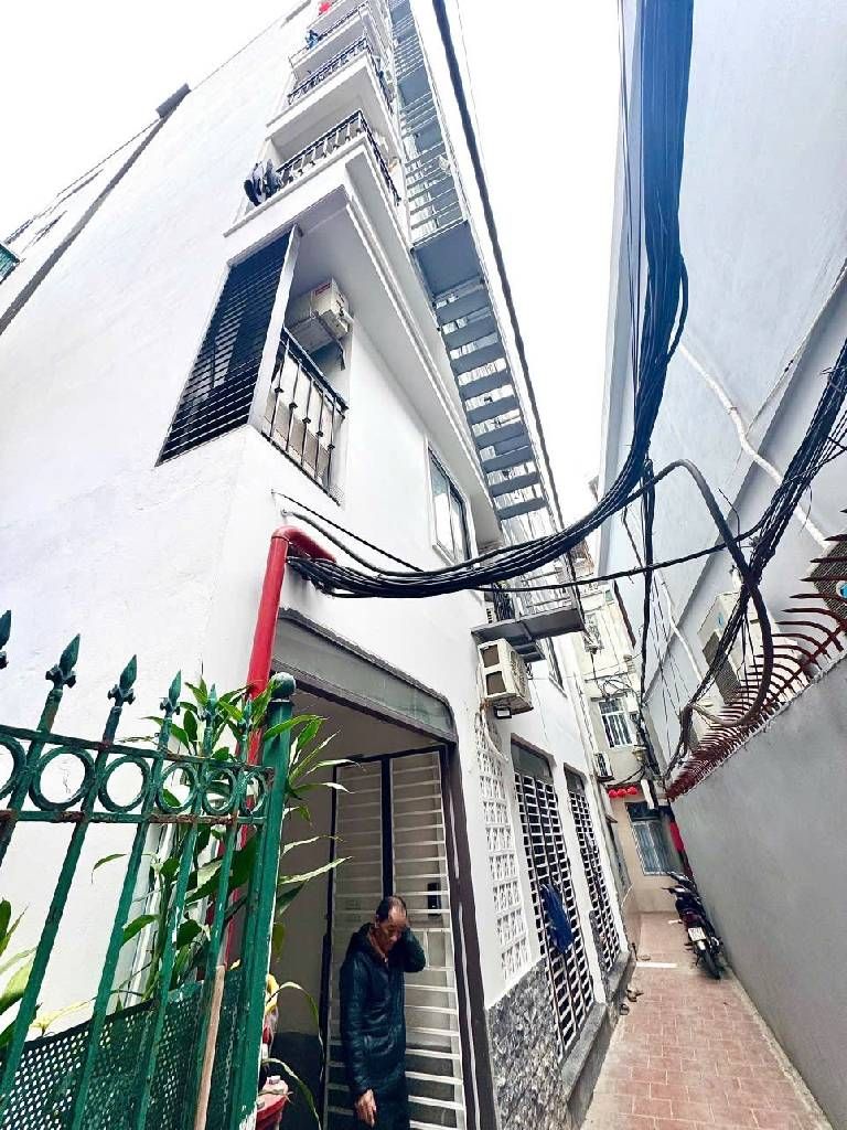 Bán nhà Hoàng Mai - diện tích 50m2 1 tầng - Thang máy - giá 2,6 tỷ