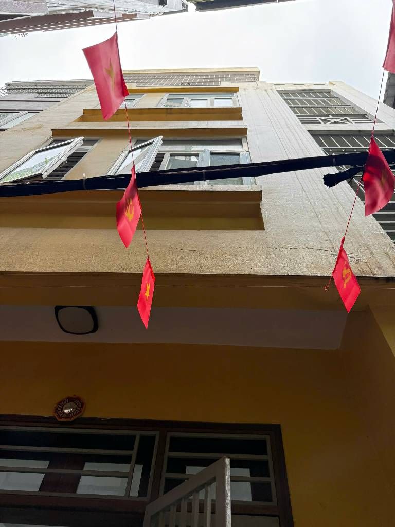 Bán nhà Hoàng Liệt - diện tích 49,2m2 4 tầng - Ngõ 2, ô tô tránh - giá 12 tỷ