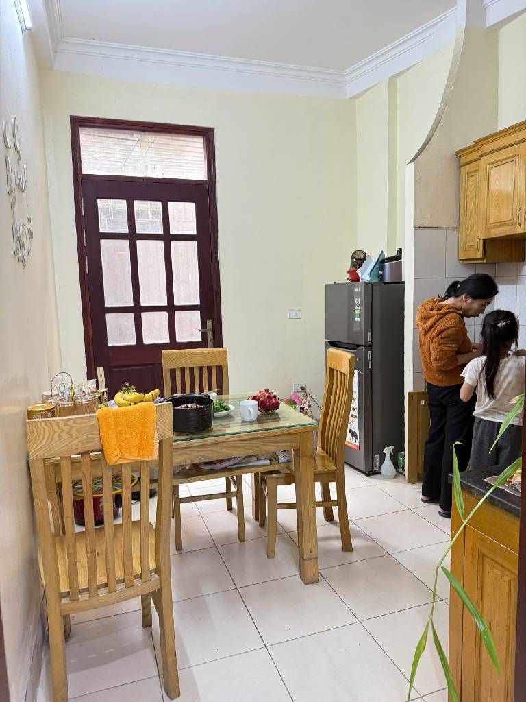 Bán nhà Hoàng Liệt - diện tích 49,2m2 4 tầng - Ngõ 2, ô tô tránh - giá 12 tỷ