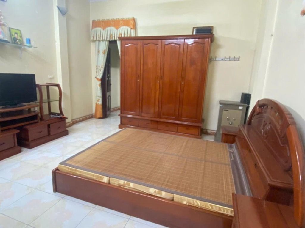 Bán nhà Giải Phóng - diện tích 41m2 4 tầng - ngõ rộng thoáng - giá 8,3 tỷ