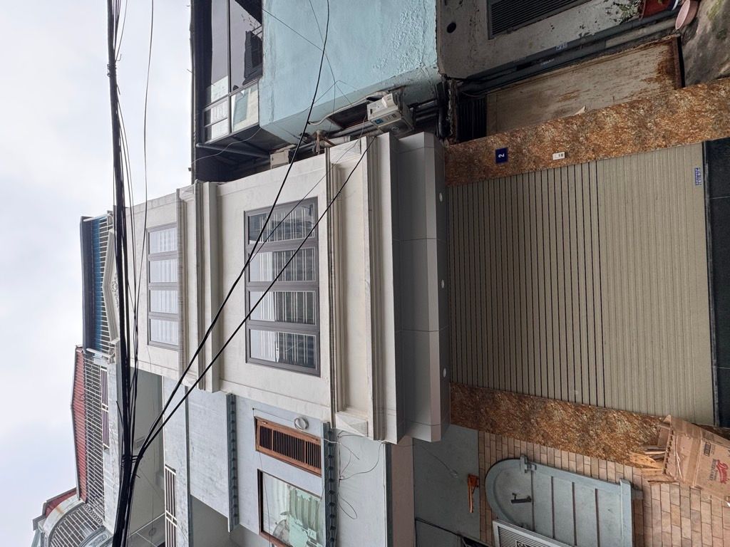 Bán nhà Kim Ngưu - diện tích 27m2 4 tầng - ô tô tránh - giá 14 tỷ