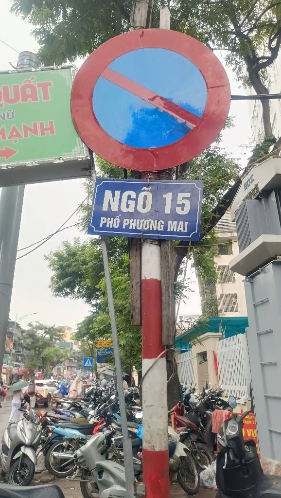 Bán nhà Phương Mai - diện tích 32,9m2 5 tầng - ô tô tránh - giá 9,168 tỷ