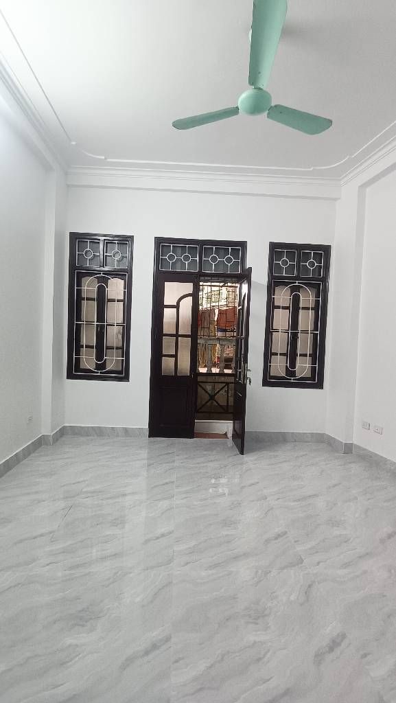 Bán nhà Phương Mai - diện tích 32,9m2 5 tầng - ô tô tránh - giá 9,168 tỷ