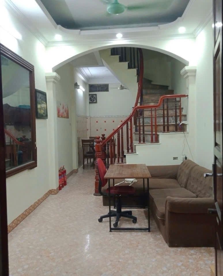 Bán nhà Nguyễn Đức Cảnh - diện tích 44.6m2 4 tầng - Ô Tô Đỗ Cổng - giá 10,6 tỷ