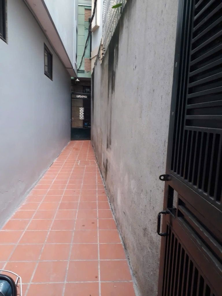 Bán nhà Nguyễn Đức Cảnh - diện tích 44.6m2 4 tầng - Ô Tô Đỗ Cổng - giá 10,6 tỷ