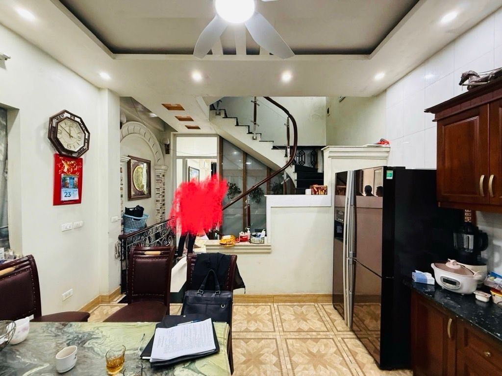 Bán nhà Nguyễn Khoái - diện tích 49,4m2 5 tầng - Ô tô tránh - giá 24,5 tỷ