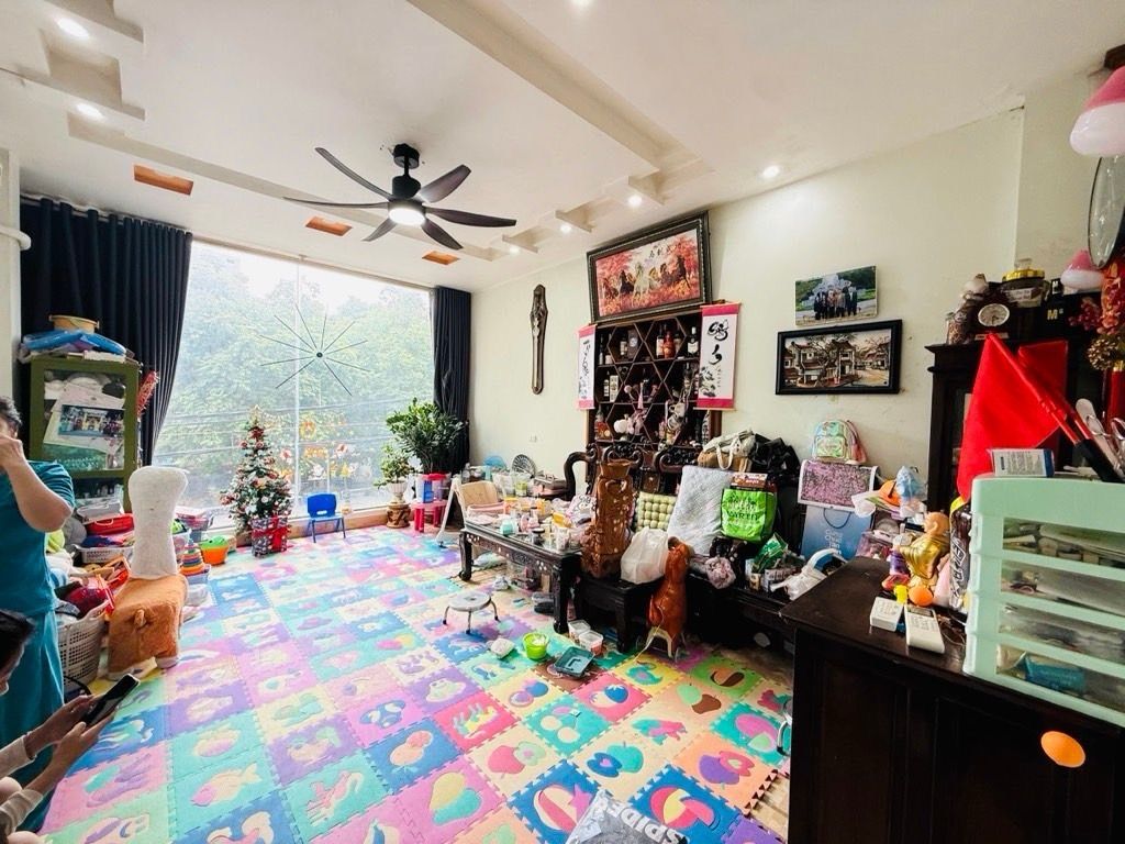 Bán nhà Nguyễn Khoái - diện tích 49,4m2 5 tầng - Ô tô tránh - giá 24,5 tỷ