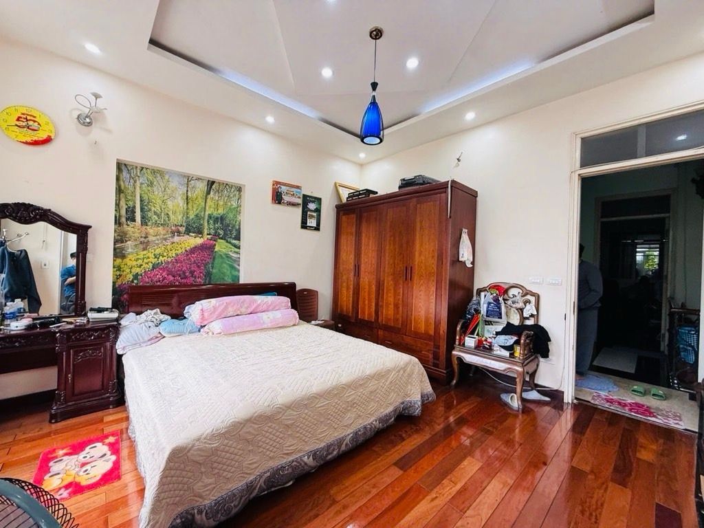 Bán nhà Nguyễn Khoái - diện tích 49,4m2 5 tầng - Ô tô tránh - giá 24,5 tỷ