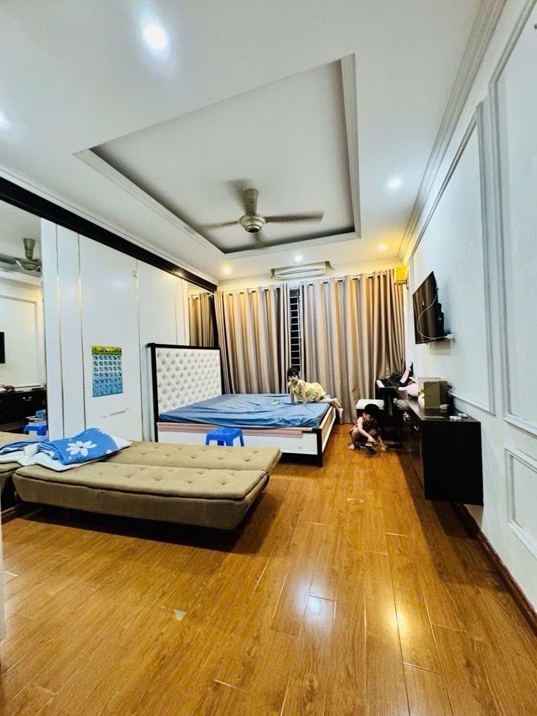 Bán nhà Ngõ Chợ Khâm Thiên - diện tích 47.5m2 4 tầng - Nhà dân xây chắc chắn - giá 11,8 tỷ