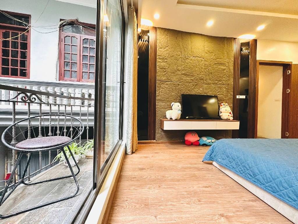 Bán nhà Trần Khát Chân - diện tích 33,4m2 4 tầng - ô tô đỗ gần - giá 7,6 tỷ