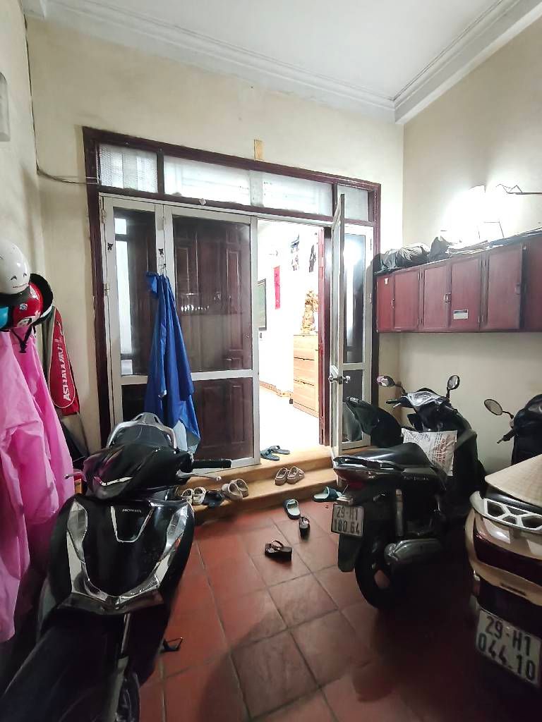 Bán nhà Định Công Thượng - diện tích 49m2 4 tầng - Mặt ngõ ô tô - giá 16,8 tỷ