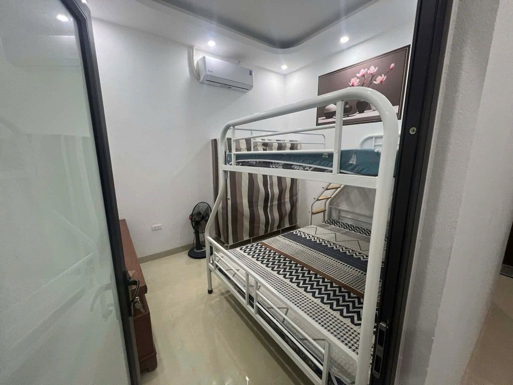 Bán nhà Định Công Hạ - diện tích 56m2 1 tầng - Nhà đẹp chủ tặng toàn bộ nội thất - giá 2,5 tỷ