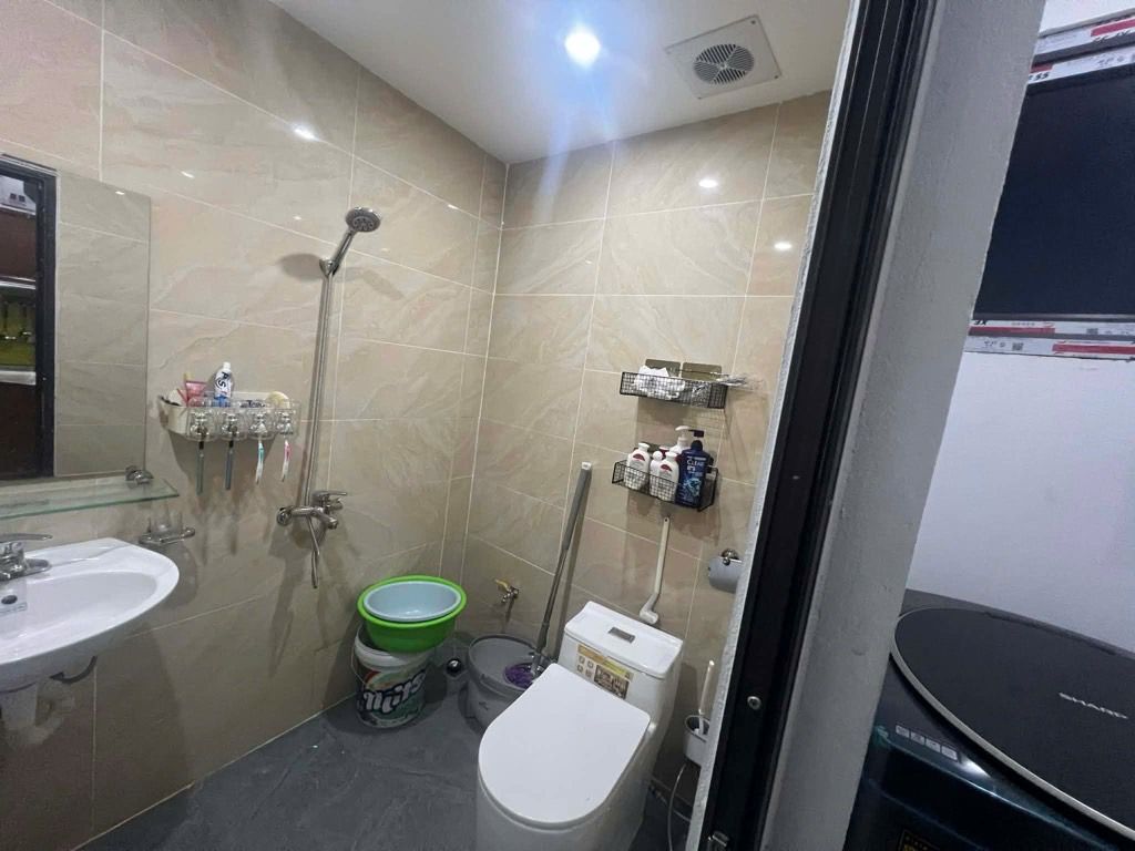 Bán nhà Định Công Hạ - diện tích 56m2 1 tầng - Nhà đẹp chủ tặng toàn bộ nội thất - giá 2,5 tỷ