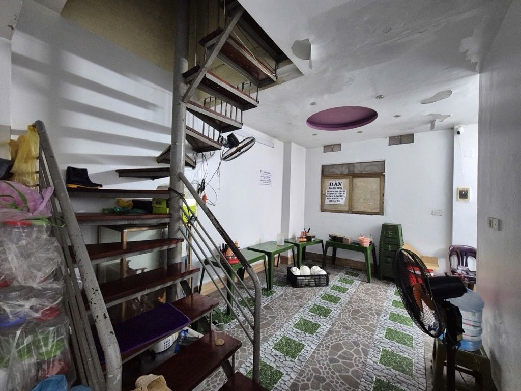 Bán nhà Bùi Ngọc Dương - diện tích 38m2 3 tầng - Lô Góc - giá 7,2 tỷ