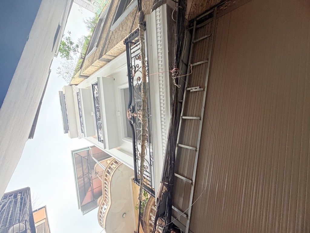 Bán nhà Kim Ngưu - diện tích 39,6m2 6 tầng - Ô TÔ VÀO NHÀ - giá 13,8 tỷ