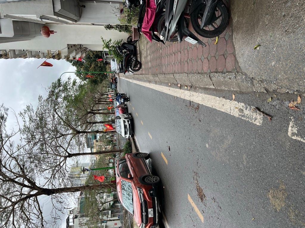 Bán nhà Trương Định - diện tích 31m2 5 tầng - Lô góc 2 mặt - giá 8,75 tỷ