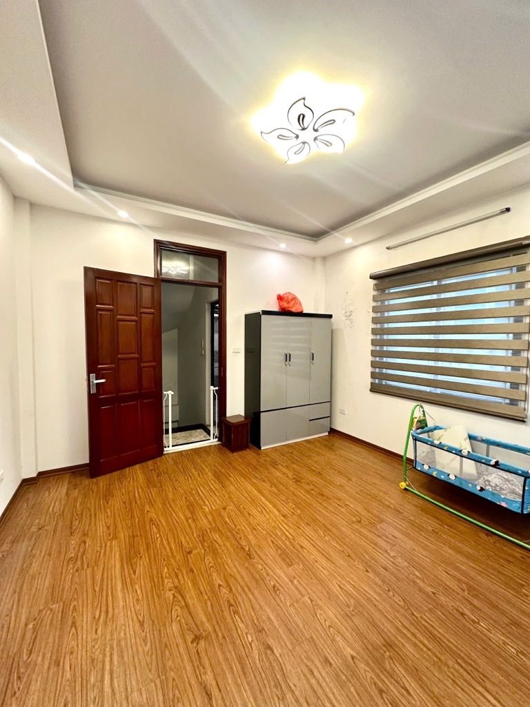 Bán nhà Trương Định - diện tích 31m2 5 tầng - Lô góc 2 mặt - giá 8,75 tỷ