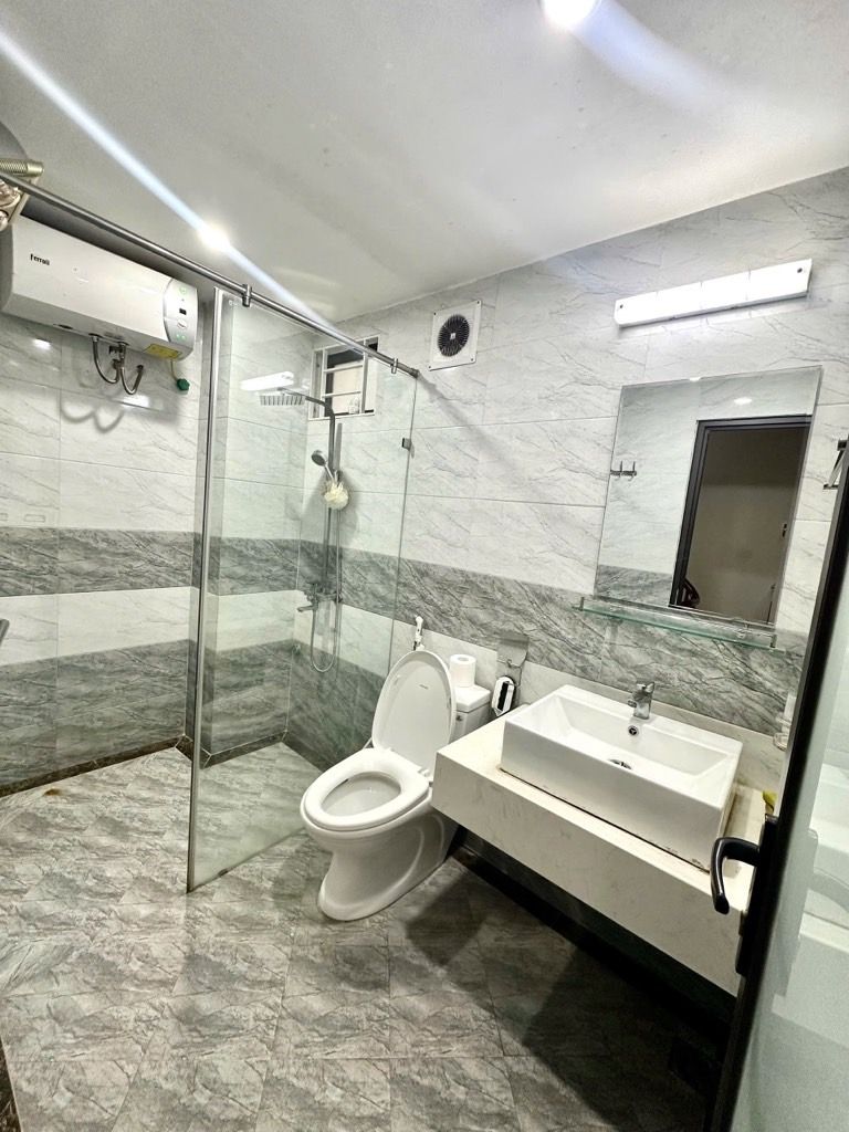 Bán nhà Trương Định - diện tích 31m2 5 tầng - Lô góc 2 mặt - giá 8,75 tỷ