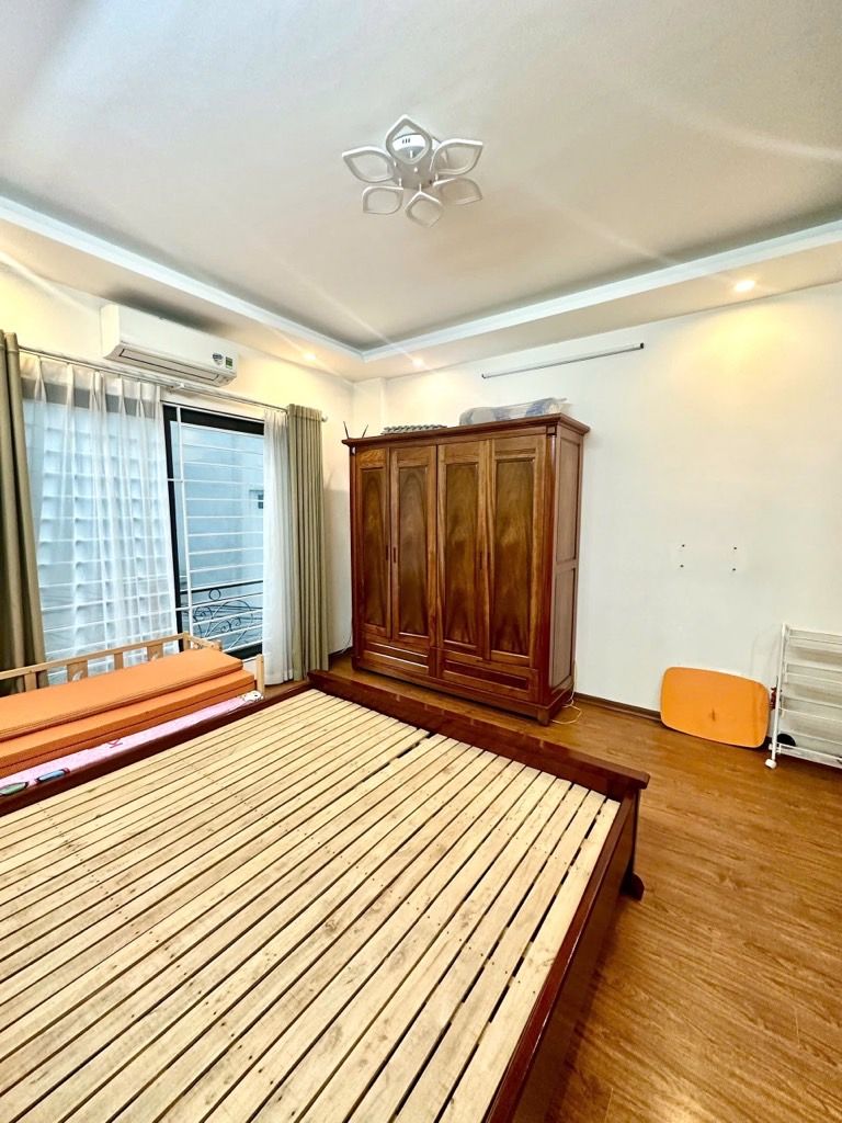 Bán nhà Trương Định - diện tích 31m2 5 tầng - Lô góc 2 mặt - giá 8,75 tỷ