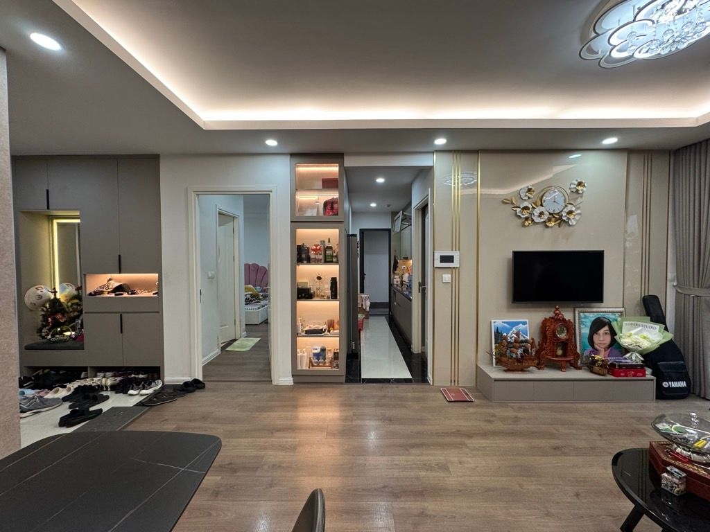 Bán nhà Minh Khai - diện tích 76.8m2 17 tầng - Căn hộ đẹp, giá 8,95 tỷ