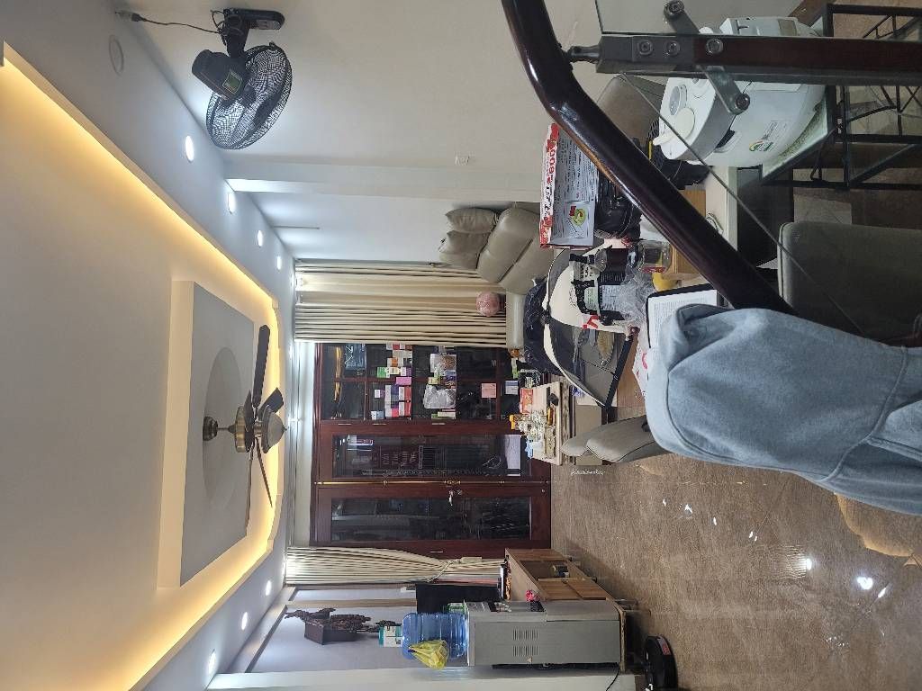 Bán nhà ngõ cẩm văn - diện tích 41m2 5 tầng - Lô góc - giá 14,9 tỷ