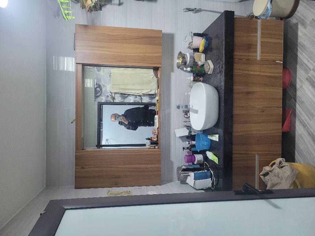 Bán nhà ngõ cẩm văn - diện tích 41m2 5 tầng - Lô góc - giá 14,9 tỷ