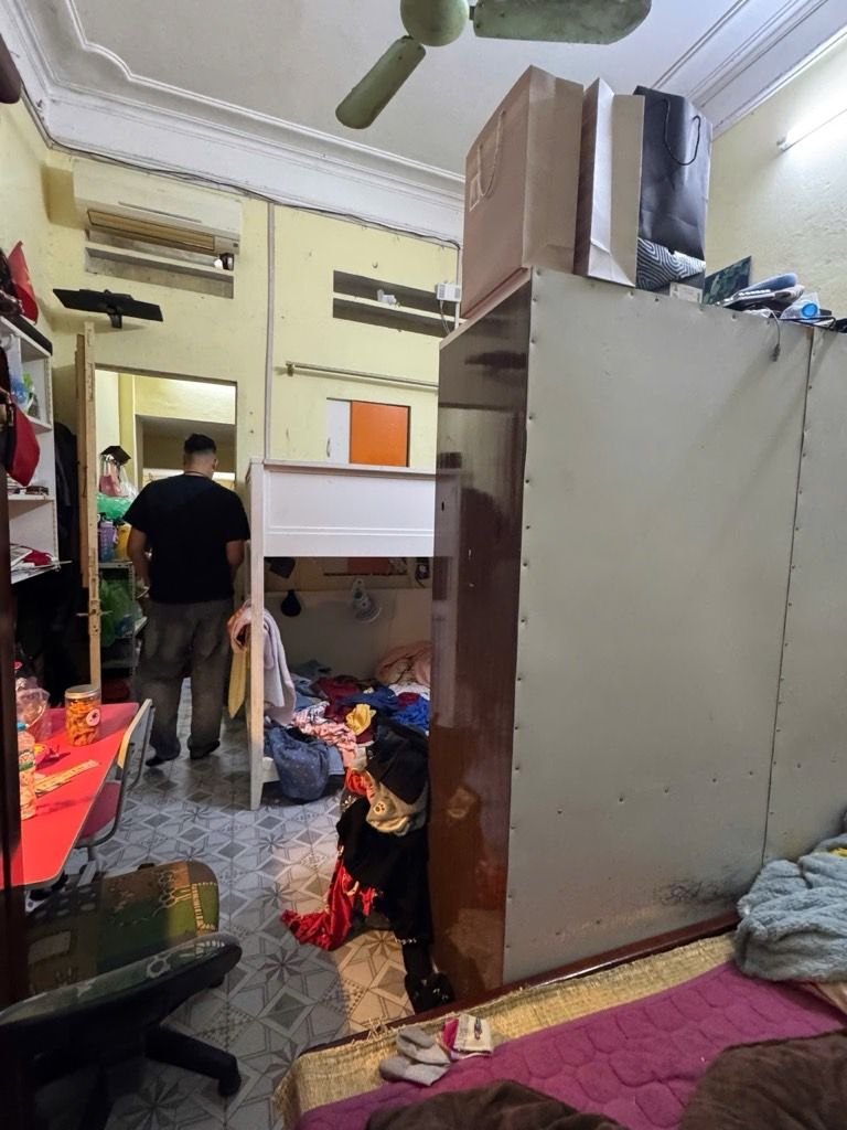 Bán nhà Quốc Tử Giám - diện tích 43.2m2 3 tầng - gần ô tô - giá 8,7 tỷ