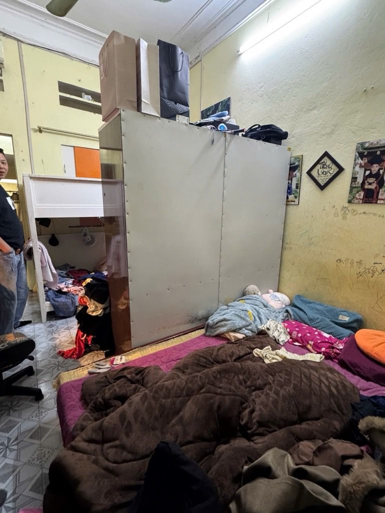 Bán nhà Quốc Tử Giám - diện tích 43.2m2 3 tầng - gần ô tô - giá 8,7 tỷ