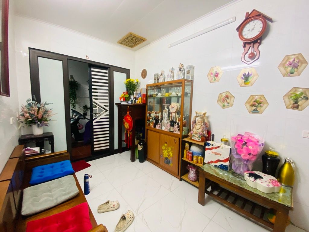 Bán nhà Trương Định - diện tích 16m2 3 tầng - Nhà đẹp 2 ngủ chốt! - giá 2 tỷ