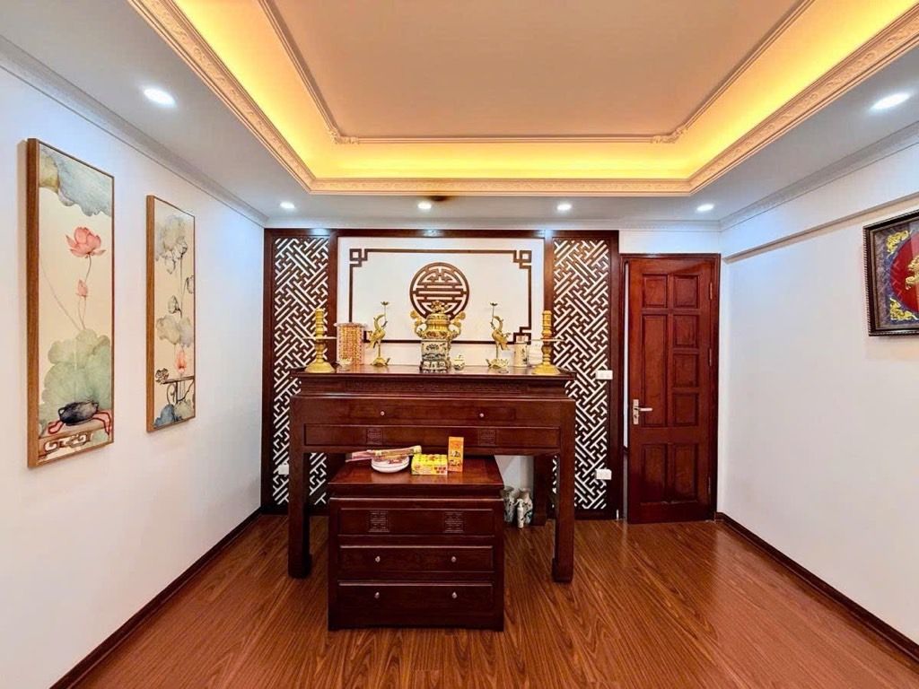 Bán nhà Pháo Đài Láng - diện tích 31m2 5 tầng - Ngõ thông kinh doanh - giá 9,9 tỷ