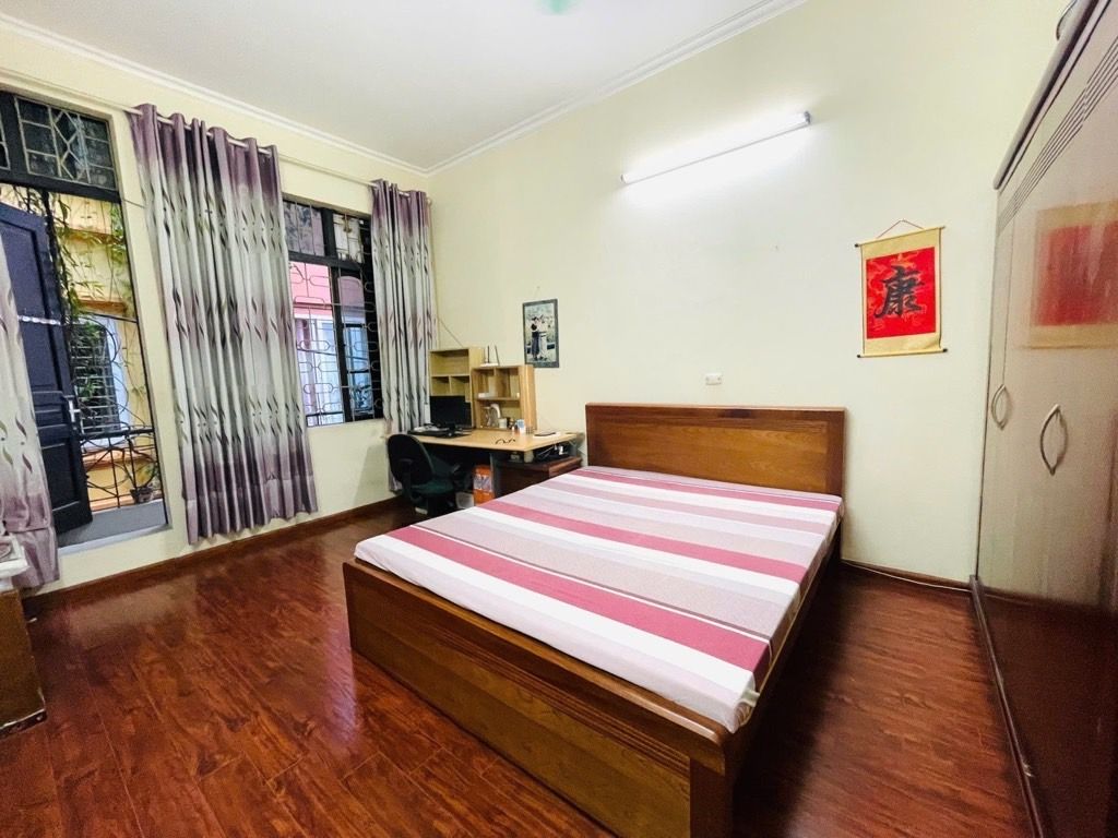 Bán nhà Khương Hạ - diện tích 55m2 4 tầng - Ngõ đẹp thẳng sạch sẽ - giá 13,6 tỷ