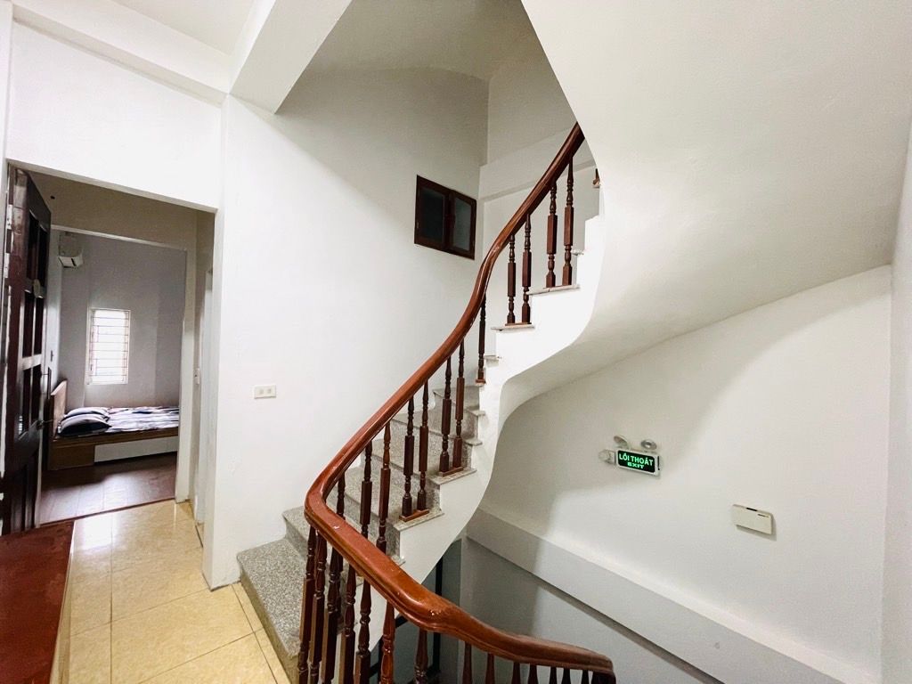 Bán nhà Định Công Hạ - diện tích 45m2 5 tầng - 9 phòng khép kín - giá 11,9 tỷ