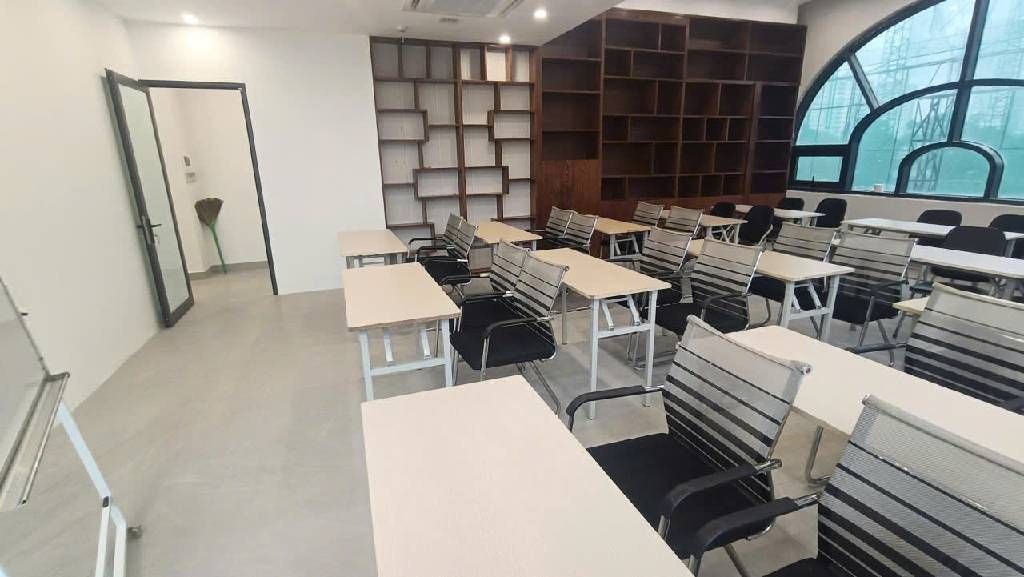 Bán nhà Đại Từ - diện tích 90.7m2 2 tầng - Căn góc 2 mặt tiền - giá 20 tỷ