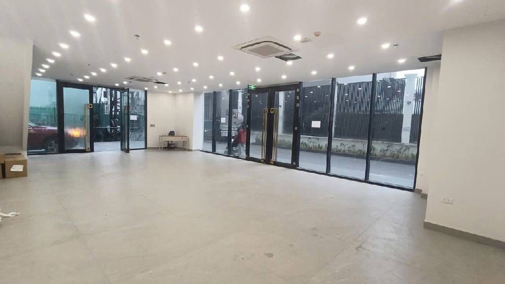 Bán nhà Đại Từ - diện tích 90.7m2 2 tầng - Căn góc 2 mặt tiền - giá 20 tỷ