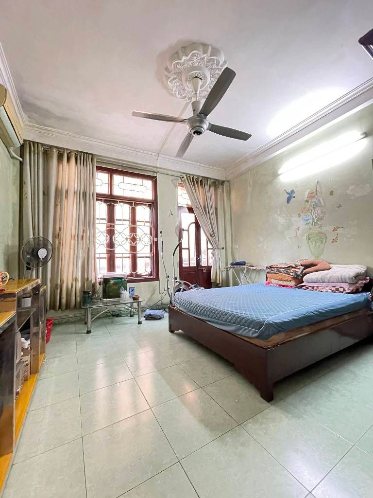 Bán nhà Minh Khai - diện tích 40m2 5 tầng - gần ô tô - giá 9,9 tỷ