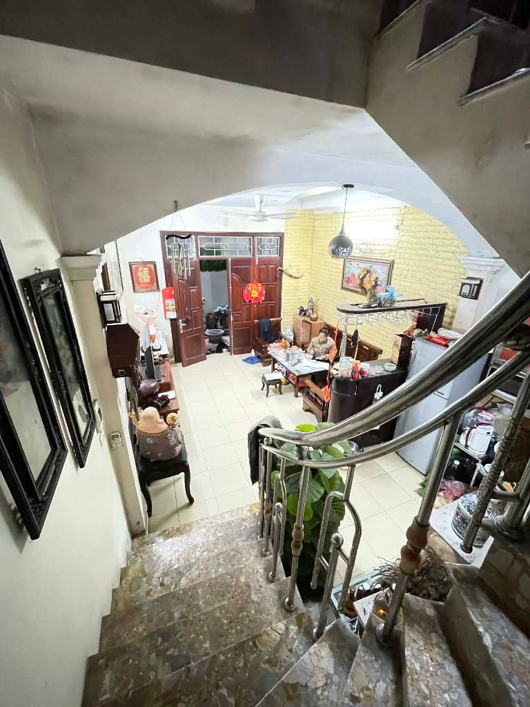 Bán nhà Minh Khai - diện tích 40m2 5 tầng - gần ô tô - giá 9,9 tỷ