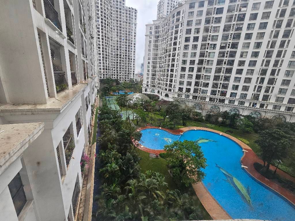 Bán nhà Nguyễn Trãi - diện tích 130m2 5 tầng - View bể bơi - giá 18,1 tỷ