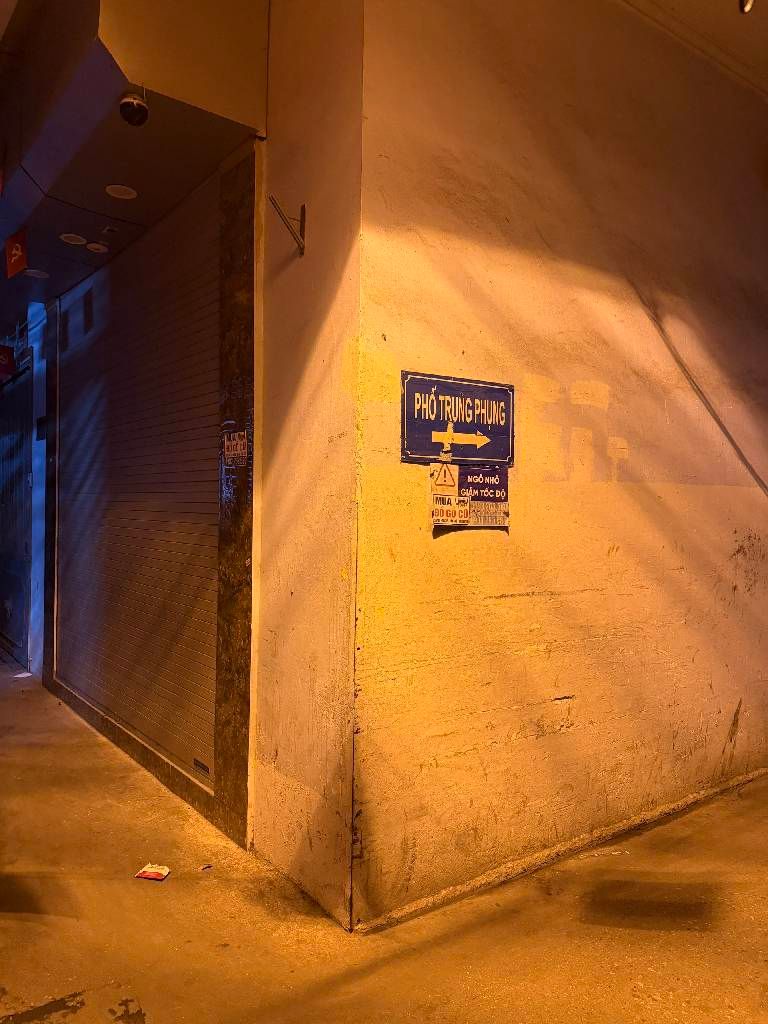 Bán nhà Đê La Thành - diện tích 74m2 1 tầng - mặt tiền 9m - giá 19,8 tỷ