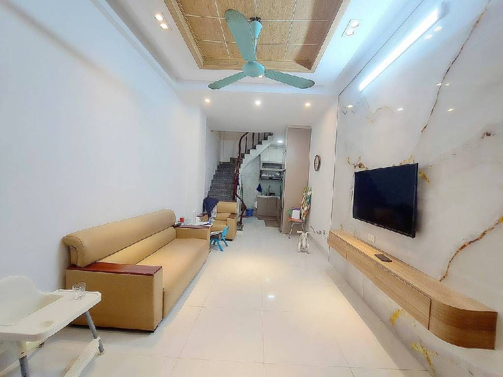 Bán nhà Giáp Nhị - diện tích 30m2 5 tầng - ngõ ba gác - giá 7,5 tỷ