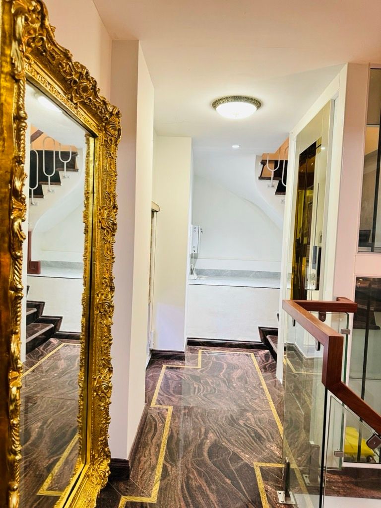 Bán nhà Tôn Đức Thắng - diện tích 35m2 5 tầng - Lô góc 3 mặt thoáng - giá 21,5 tỷ