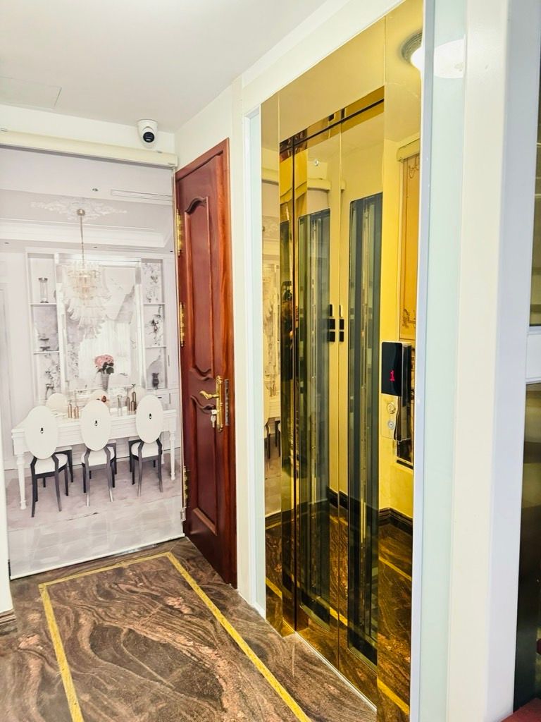 Bán nhà Tôn Đức Thắng - diện tích 35m2 5 tầng - Lô góc 3 mặt thoáng - giá 21,5 tỷ